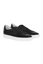 sneakers-en-cuir-noir-au-design-minimaliste
