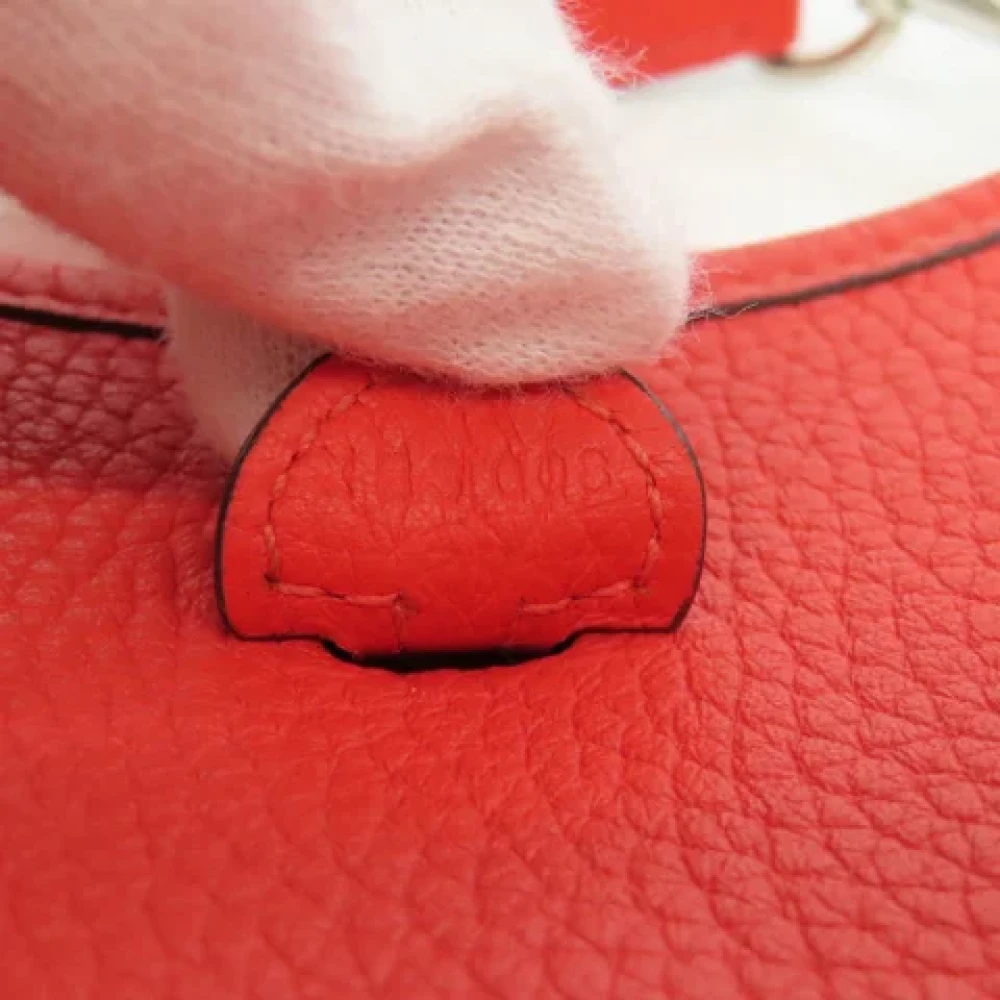 Hermès Vintage Pre-owned Fabric shoulder-bags Red Dames