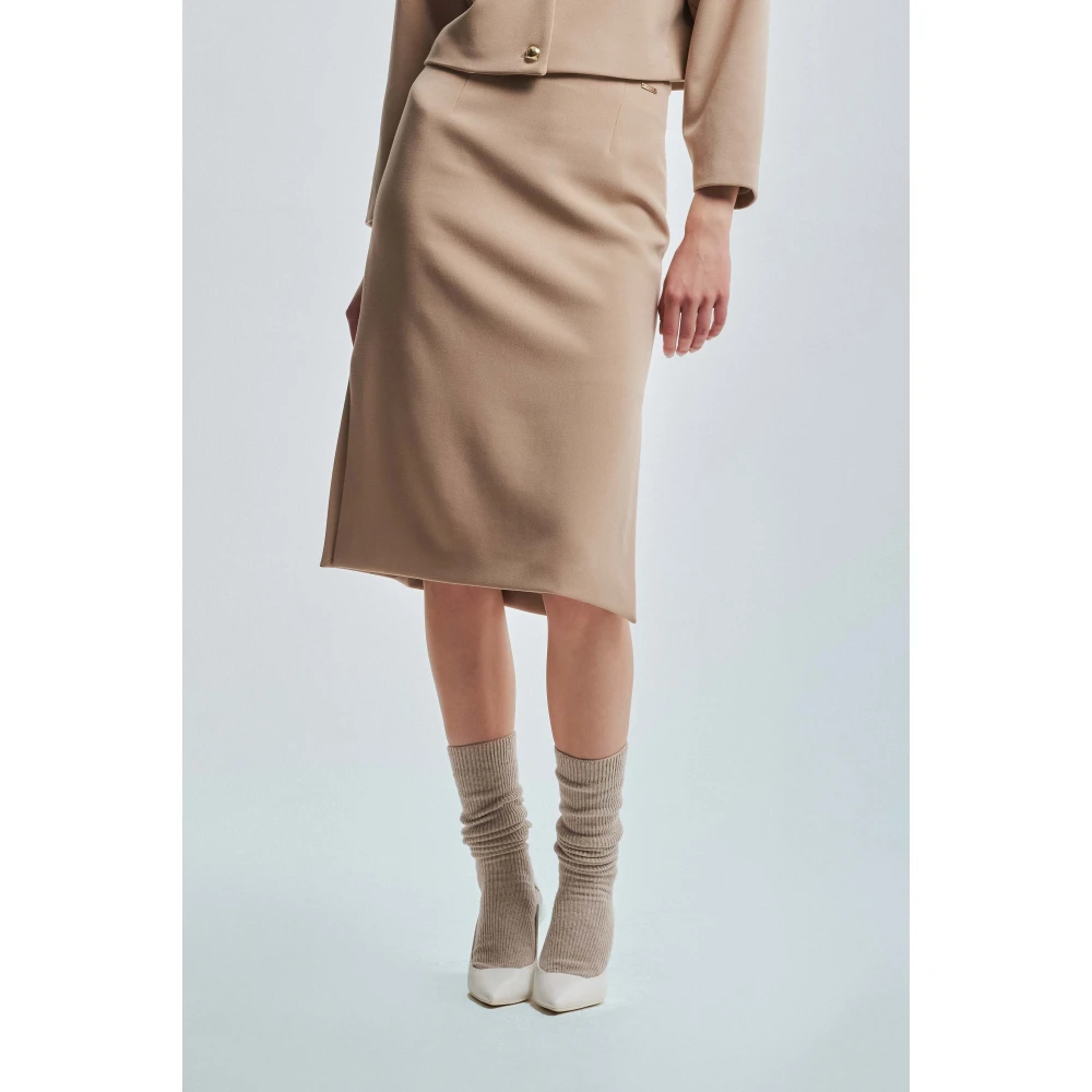 Kocca Viscose Rok met Strakke Lijnen Beige Dames