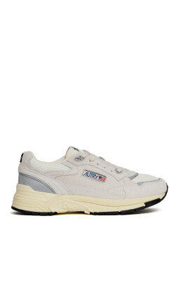 sneakers-wht-silv-hyperway