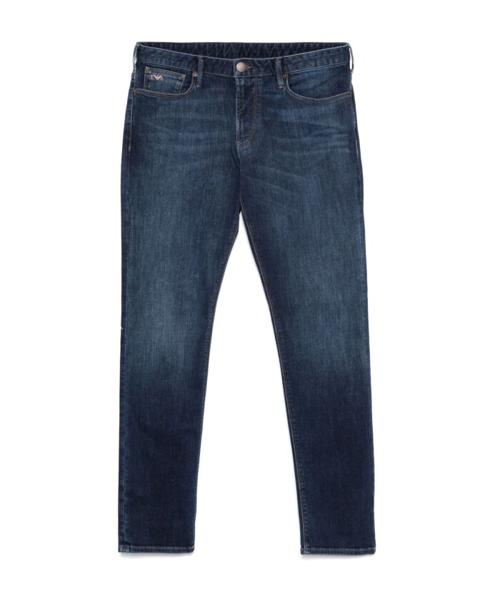 indigo-blue-jeans-with-classic-style