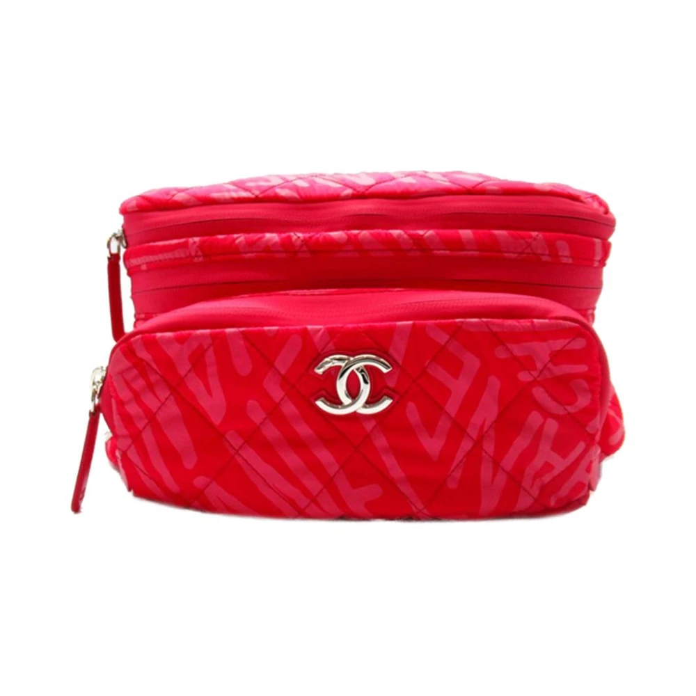 Chanel Vintage Women's Pink Pre-Owned Quilted Belt Bag With Zip Closure