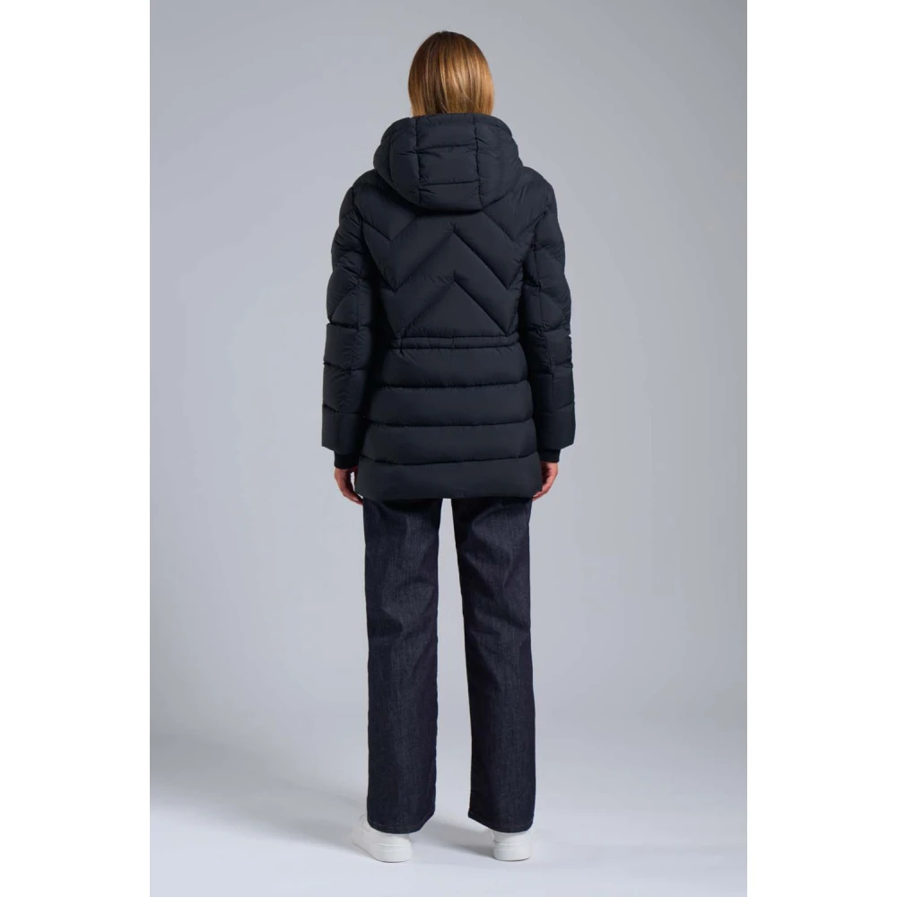 Ciesse Piumini Hirta 200 gram zwarte donsjack met afneembare capuchon Black Dames