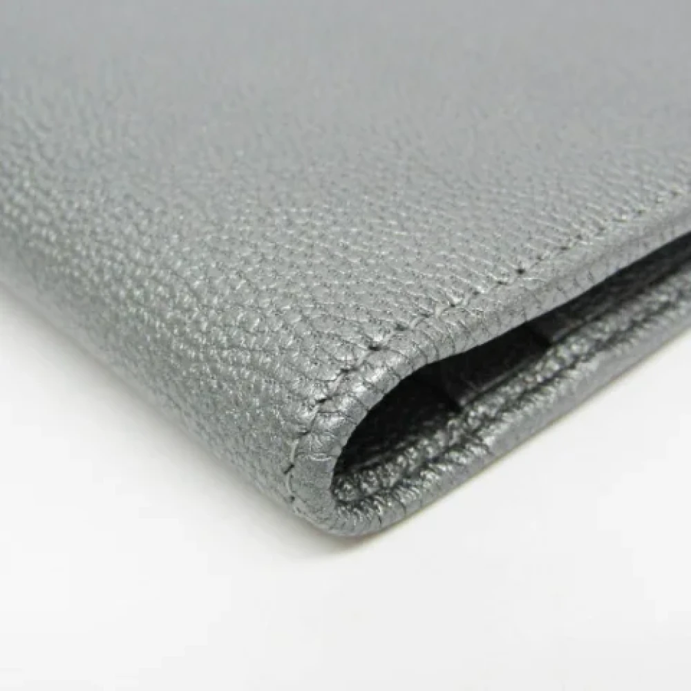 Chanel Vintage Pre-owned Leather wallets Gray Dames