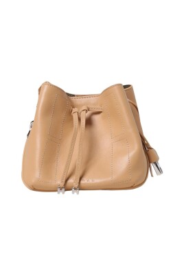 sac-bandouliere-en-cuir-noir-a-cordon