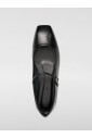 ballerines-plates-en-cuir-noir