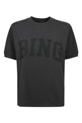 t-shirt-graphique-chic-style-scandinave