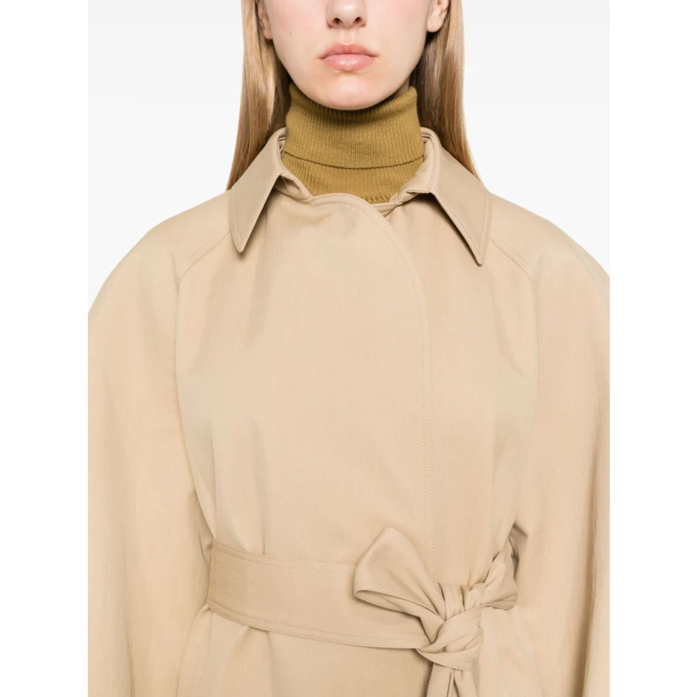 Khaite Stijlvolle Roth Coat voor vrouwen Beige Dames