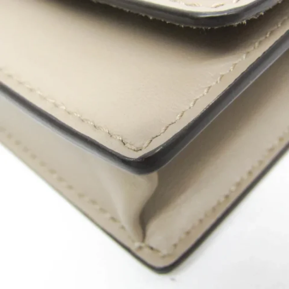 Salvatore Ferragamo Pre-owned Leather shoulder-bags Beige Dames