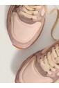 sneakers-en-cuir-avec-doublure-en-mousse-a-memoire-de-forme
