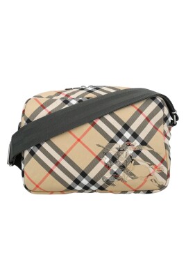 brown-shoulder-bag-stylish-model