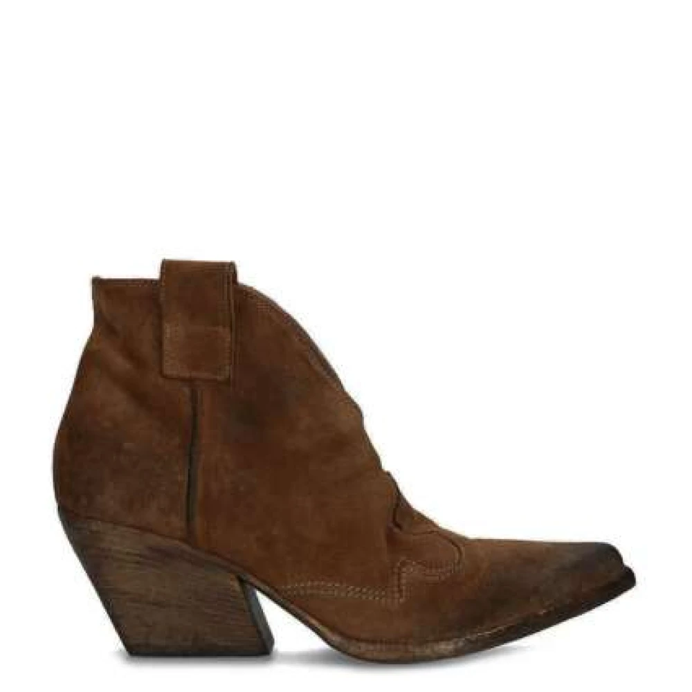 Shoes > Boots > Cowboy Boots - - Elena Iachi - Modalova