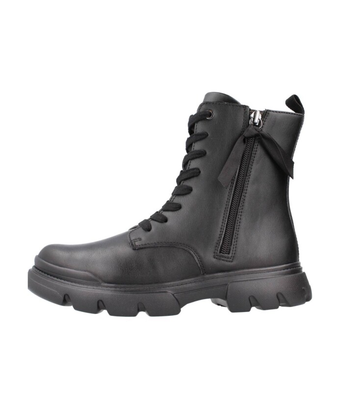 stijlvolle-veterschoenen-voor-vrouwen
