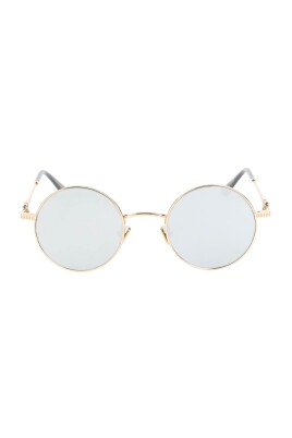 stylish-sunglasses-for-ultimate-sun-protection