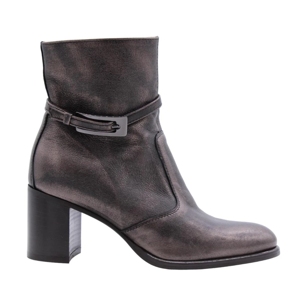 Shoes > Boots > Heeled Boots - - Nerogiardini - Modalova