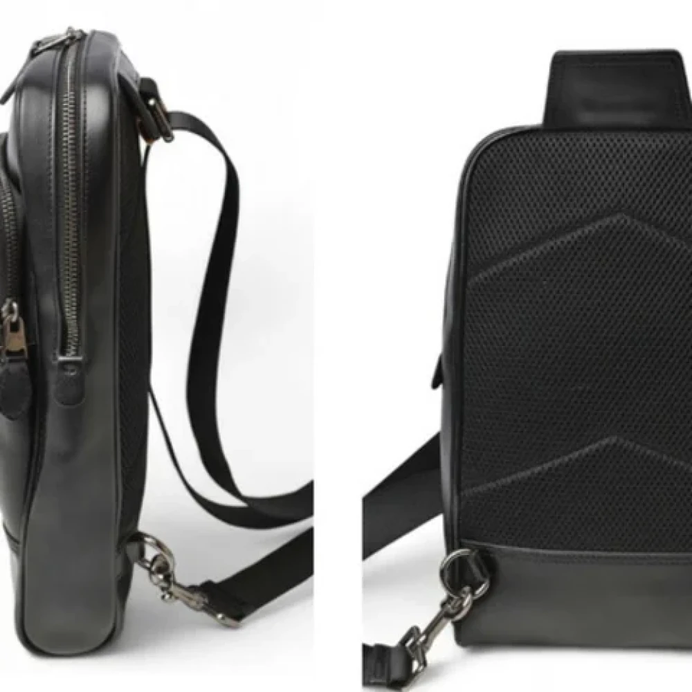 Coach Pre-owned Leather shoulder-bags Black Dames