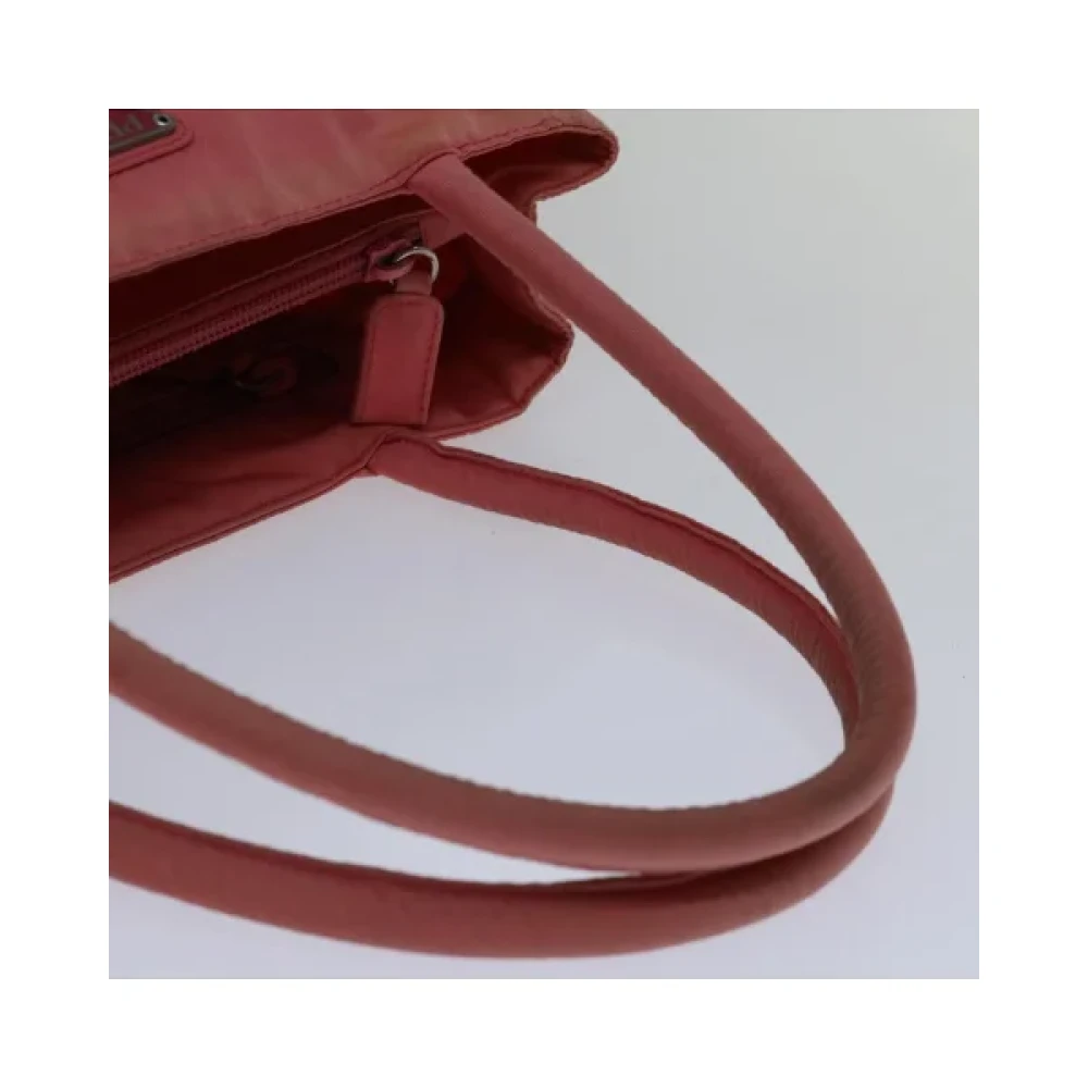 Prada Vintage Pre-owned Nylon handbags Pink Dames