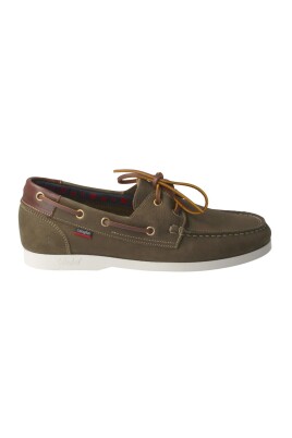 chaussures-bateau-en-cuir-nubuck-vert
