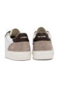 sneakers-blanches-en-cuir-avec-details-en-daim