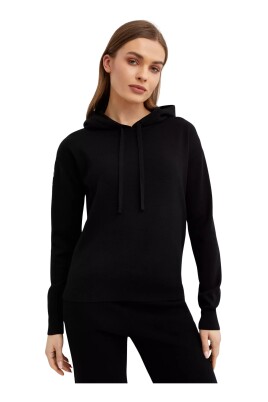 svart-hoodie-belleville-stil
