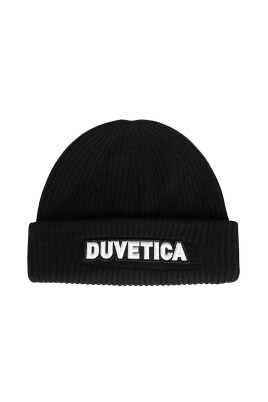 ribbed-knitted-beanie