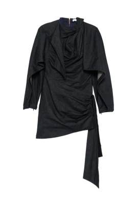 Kort klänning med draperad hög krage