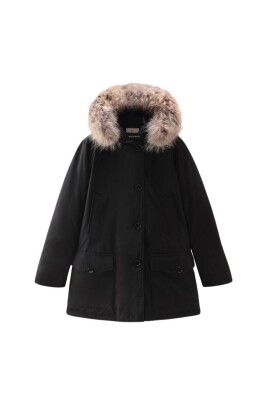 black-women-s-woolrich-parka