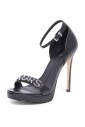 jordyn-platform-sandaal-met-letters