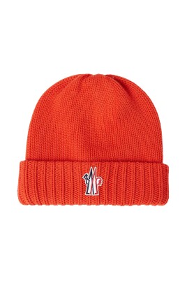 bonnet-beanie-en-tricot-de-laine-avec-patch-logo