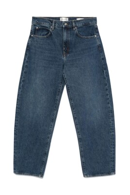 low-slung-barrel-jeans