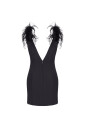 robe-a-col-en-v-ornee-de-plumes
