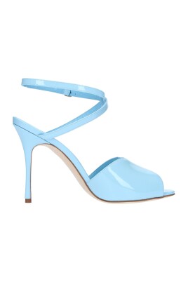sandales-bleues-elegance-chic