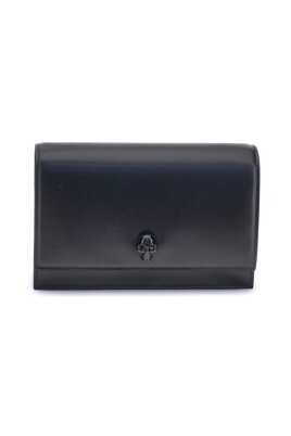 skull-shoulder-bag-with-chain-strap