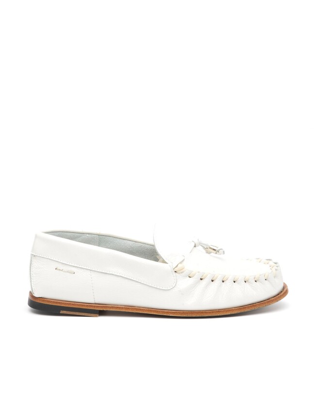 mocassin-en-cuir-blanc-avec-insert-en-caoutchouc