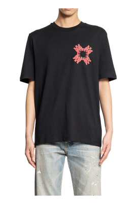 quad-tee-monogram-graphic-print-shirt
