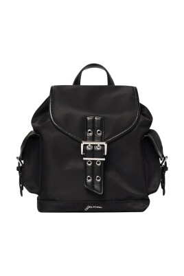 chic-leather-backpack-with-multiple-compartments