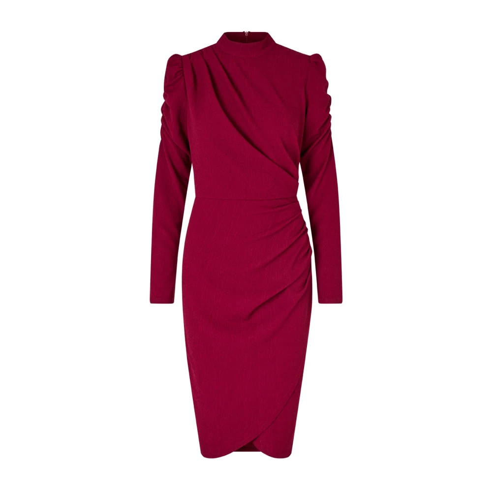 Cras Aansluitende jurk met gerimpelde details Red Dames