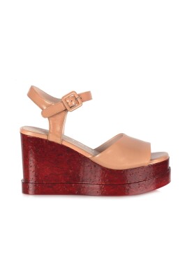 red-wedge-sandal-with-square-toe
