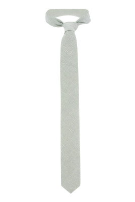classic-diamond-pointed-tie