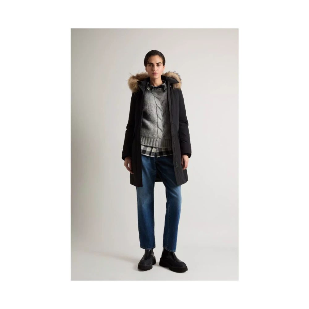 Woolrich Moderne Parka met Afneembare Capuchon Black Dames