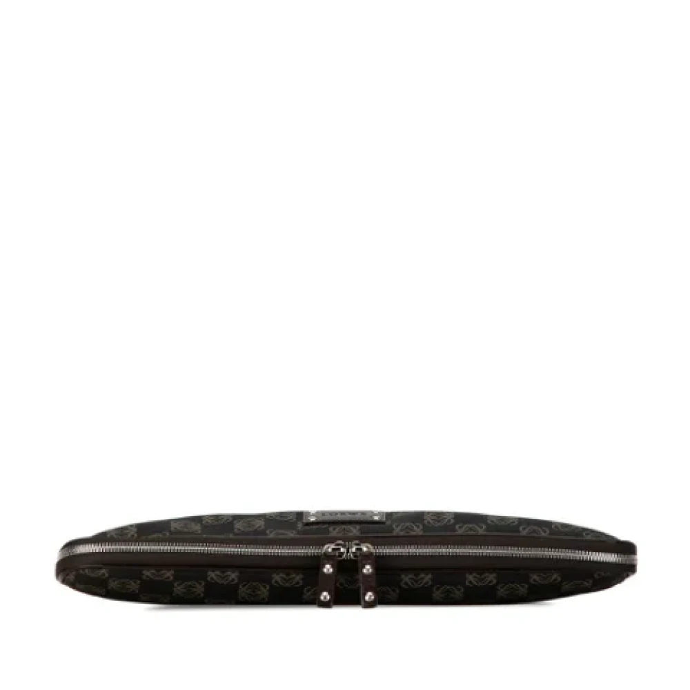 Loewe Pre-owned Plastic clutches Black Dames