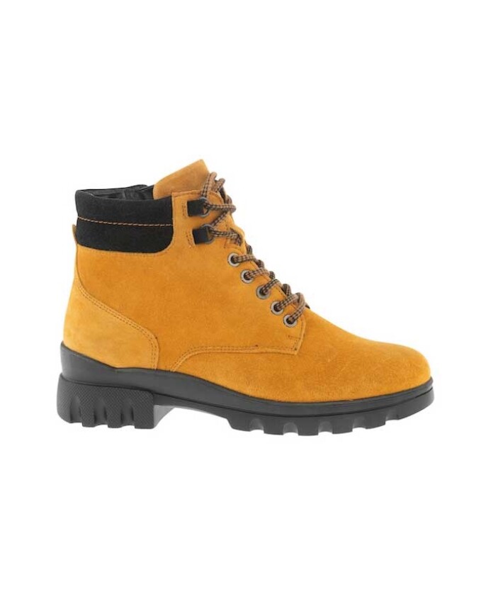 lace-up-boots