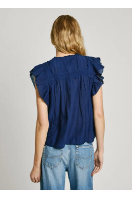 rynkad-blus-med-rund-hals