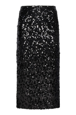 black-skirt-with-back-slit