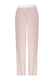 Lockere Hose