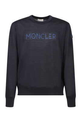 sporty-long-sleeve-sweater