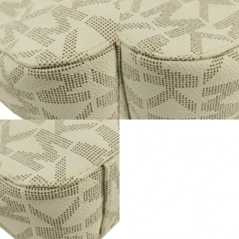 Michael Kors Pre-owned Canvas crossbody-bags White Dames