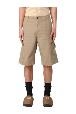 short-cargo-beige-avec-plusieurs-poches
