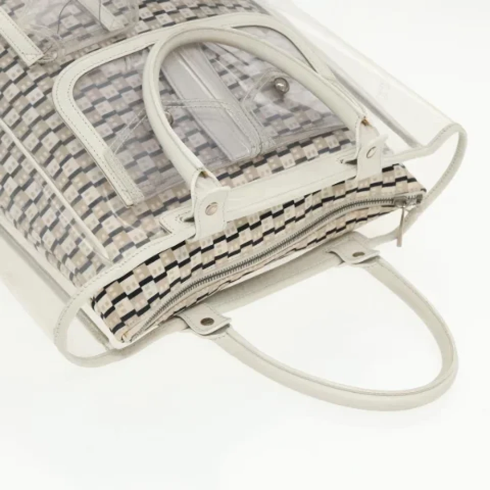 Bally Pre-owned Canvas handbags Gray Dames
