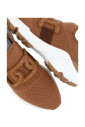 bruine-sneakers-met-leren-kettingdetail